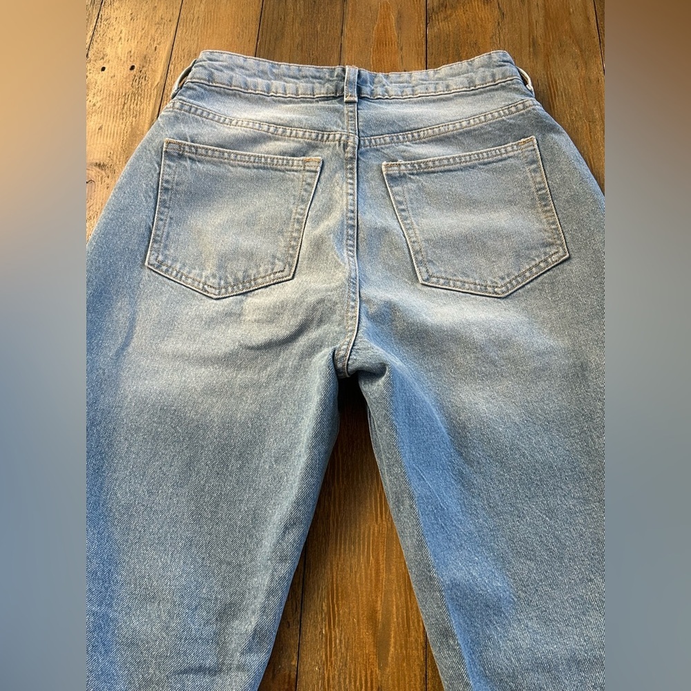 H&M Classic Blue Denim Jeans Straight Leg Light wash Light Tapered High Wasted - Picture 4 of 10